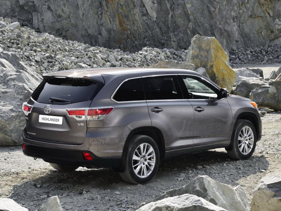  Toyota Highlander 2014 года  (CIS) (фото 7 из 30)